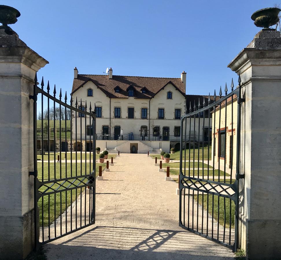 Domaine De Rymska & Spa - Relais & Chateaux Saint-Jean-de-Trezy Luaran gambar