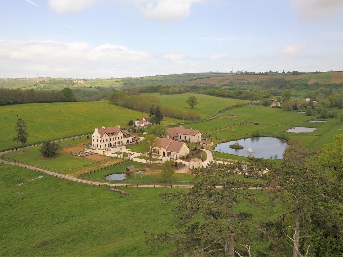 Domaine De Rymska & Spa - Relais & Chateaux Saint-Jean-de-Trezy Luaran gambar